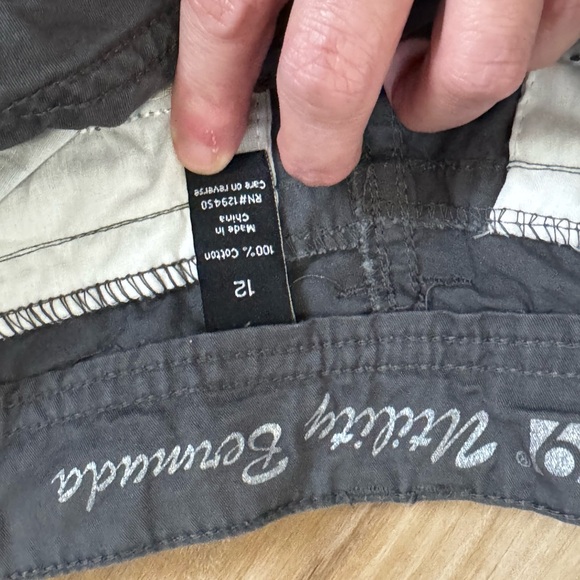 NWT Kohl's Women's Dark Gray Cargo Bermuda Shorts Sz 12 - Picture 3 of 5